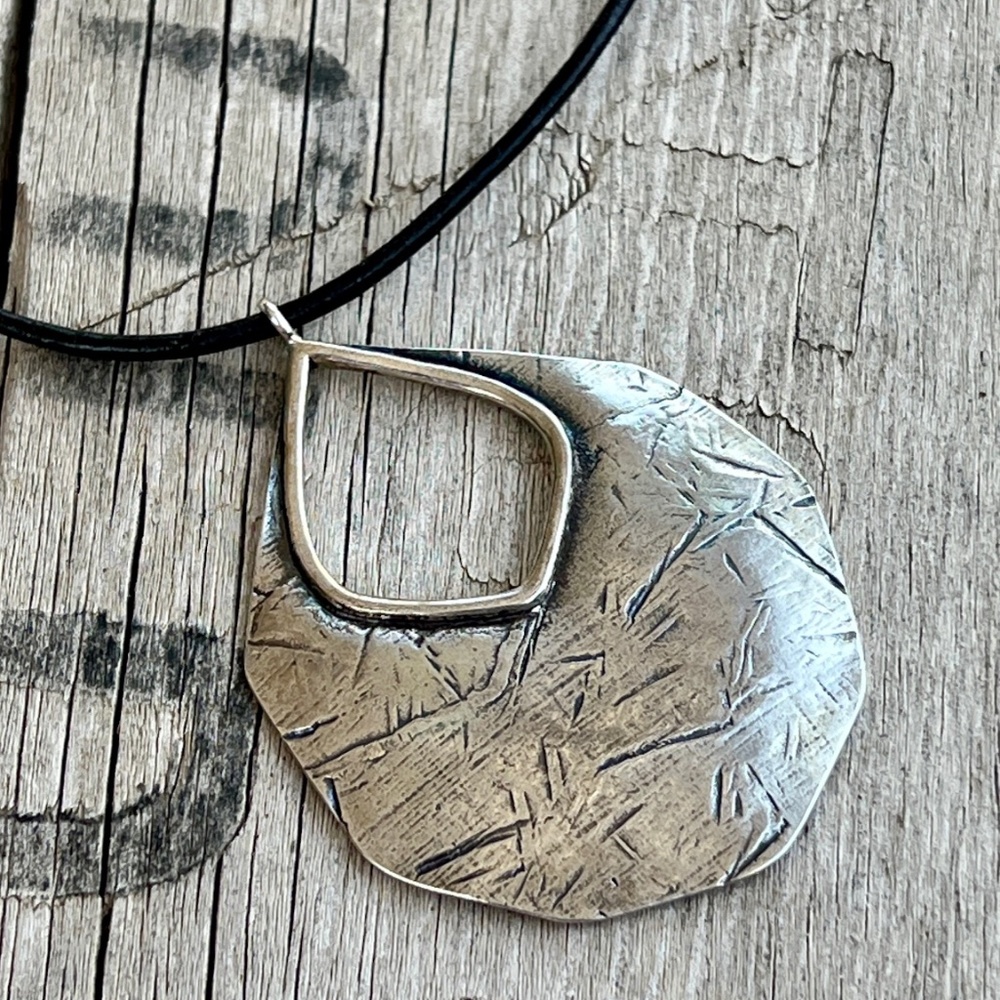 Silpada N3089 Badge of Beauty Necklace